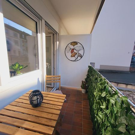 Zentrales Apartment Mit Balkon Und Parkplatz ترير المظهر الخارجي الصورة